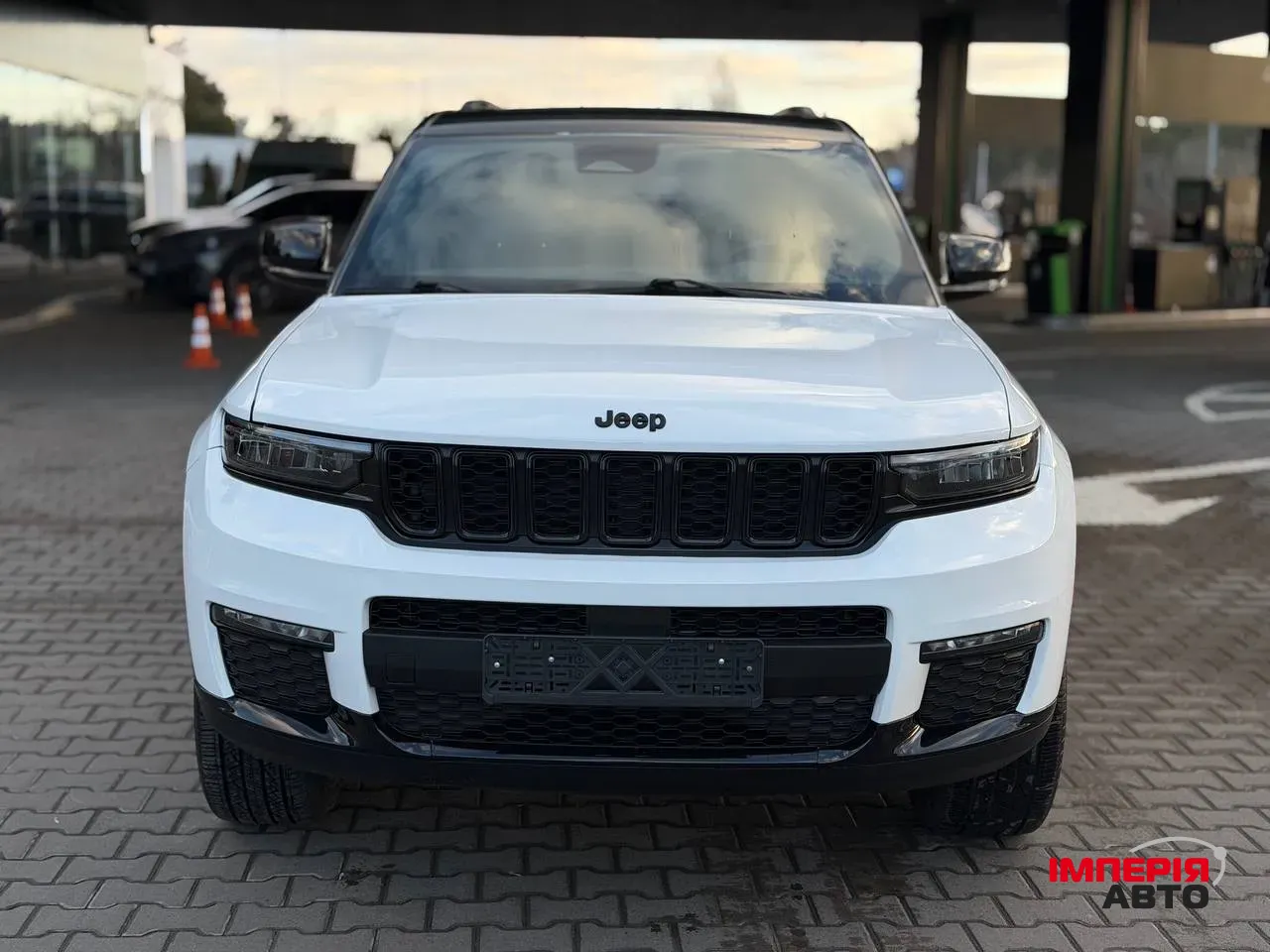 Jeep Grand Cherokee - фото 10