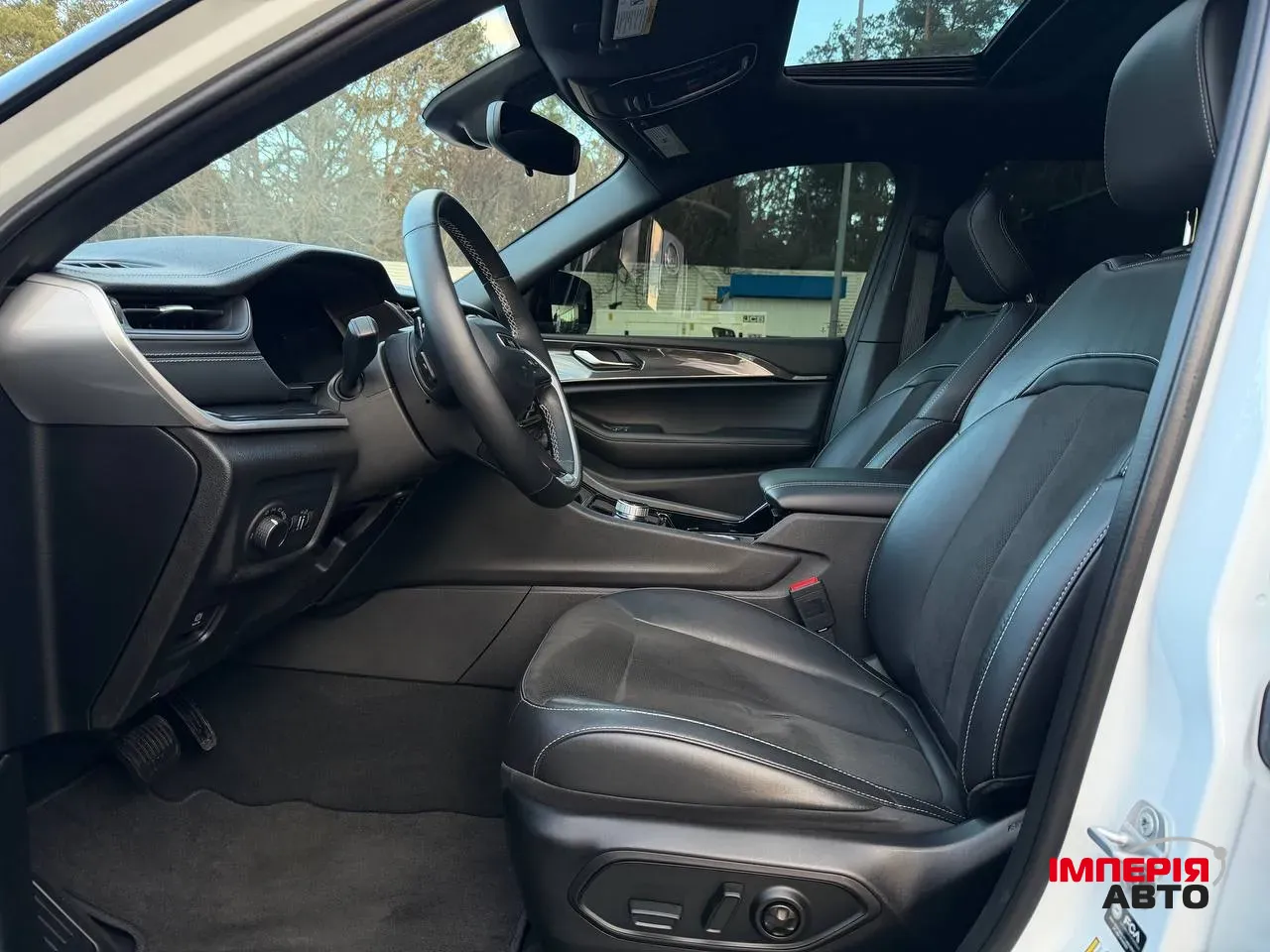 Jeep Grand Cherokee - фото 32