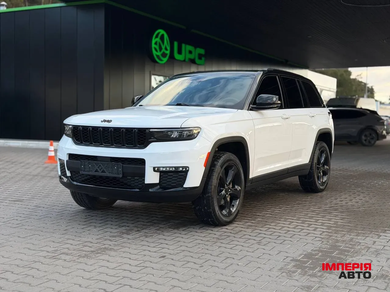 Jeep Grand Cherokee - фото 5