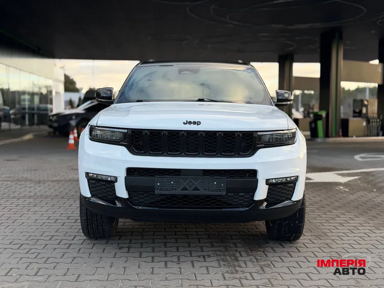 Jeep Grand Cherokee - фото 9