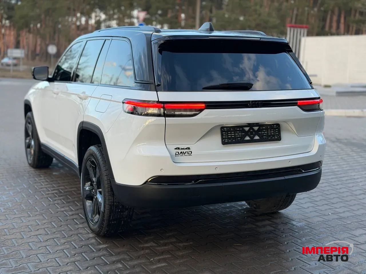 Jeep Grand Cherokee - фото 22