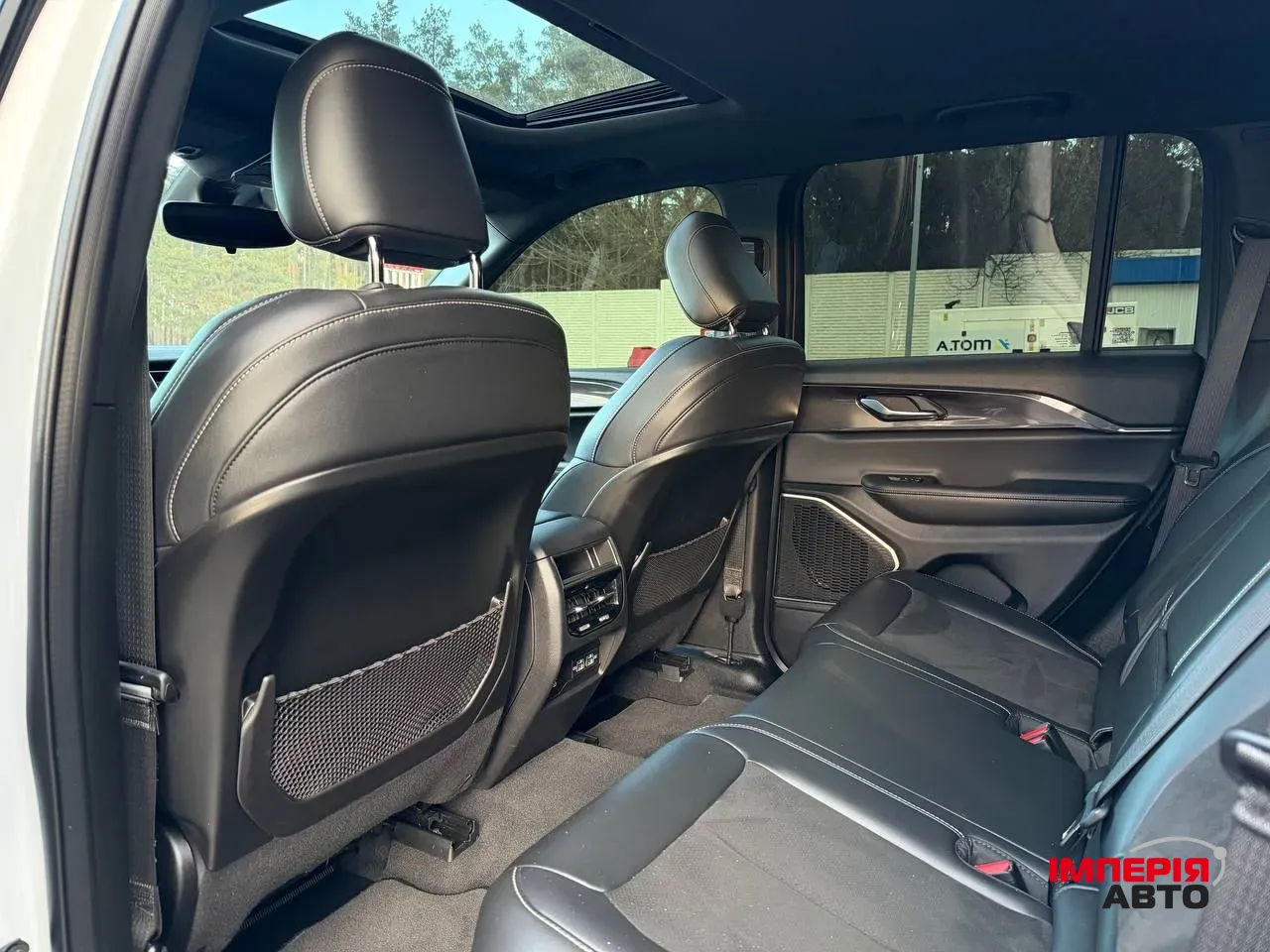 Jeep Grand Cherokee - фото 35