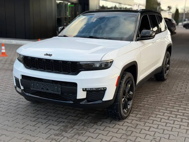 Jeep Grand Cherokee - фото 3