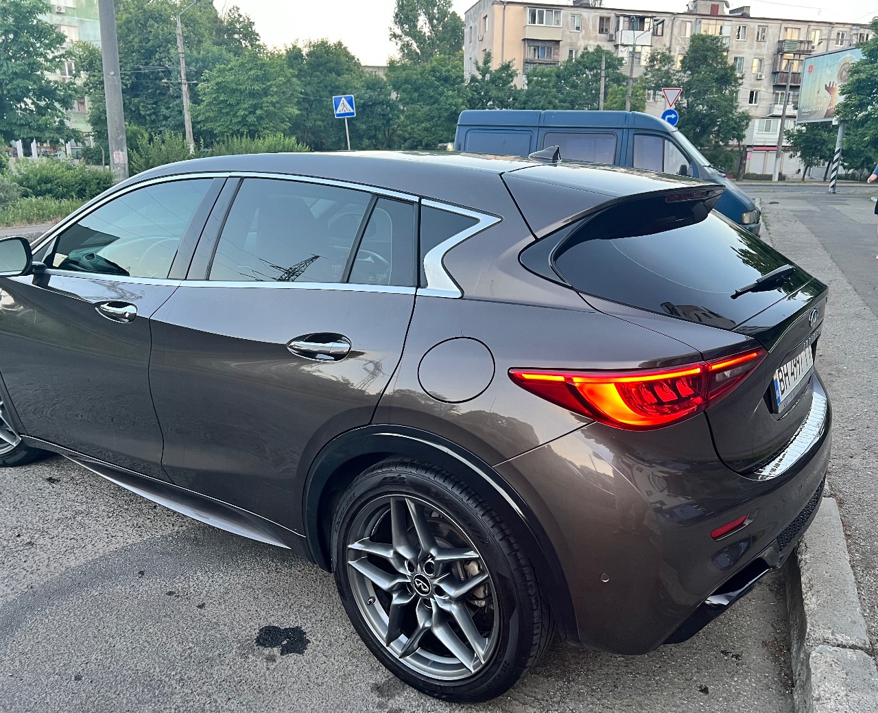 Infiniti QX30 - фото 4
