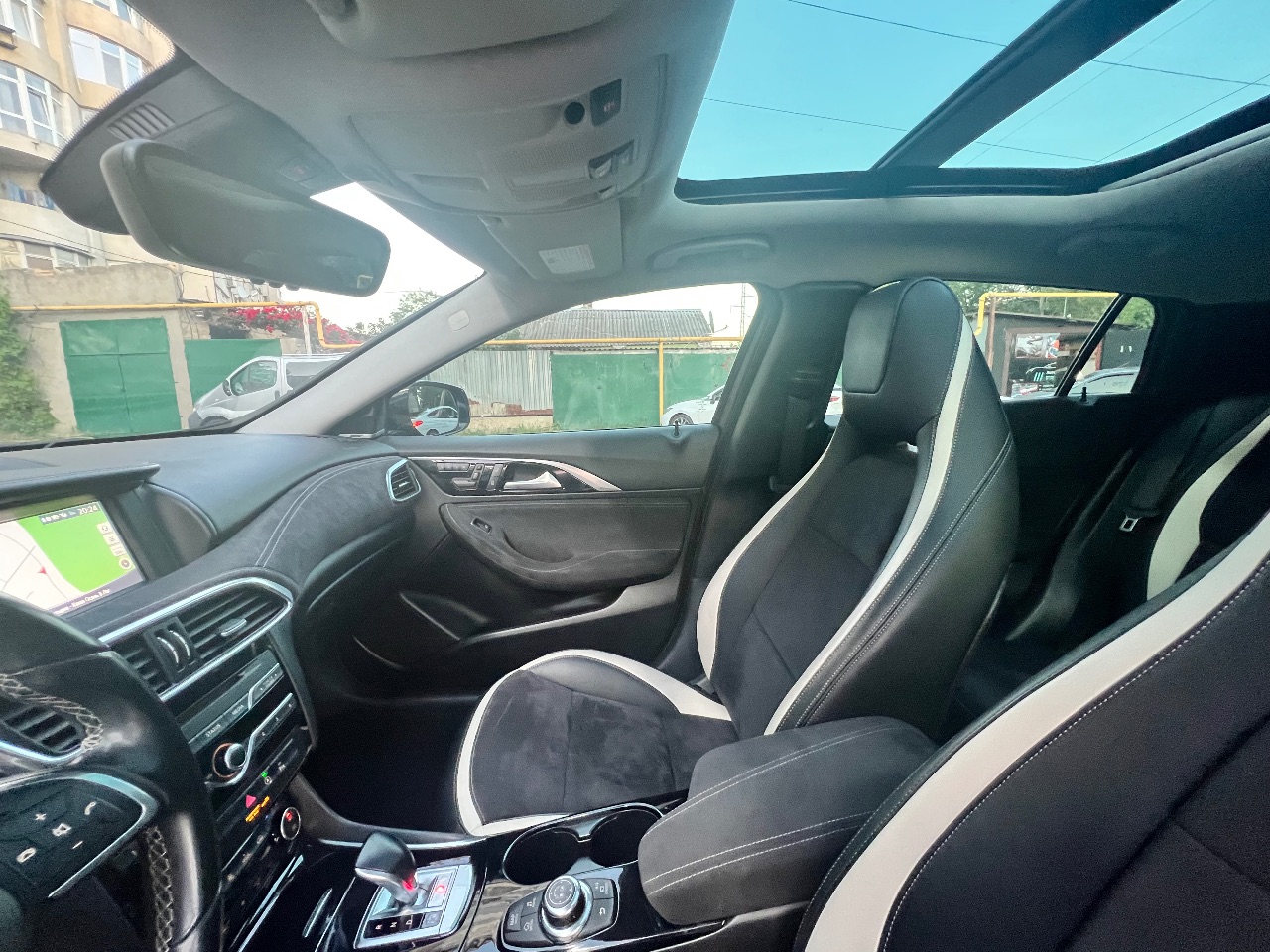 Infiniti QX30 - фото 9