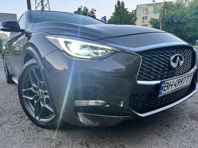 Infiniti QX30 - зображення 1