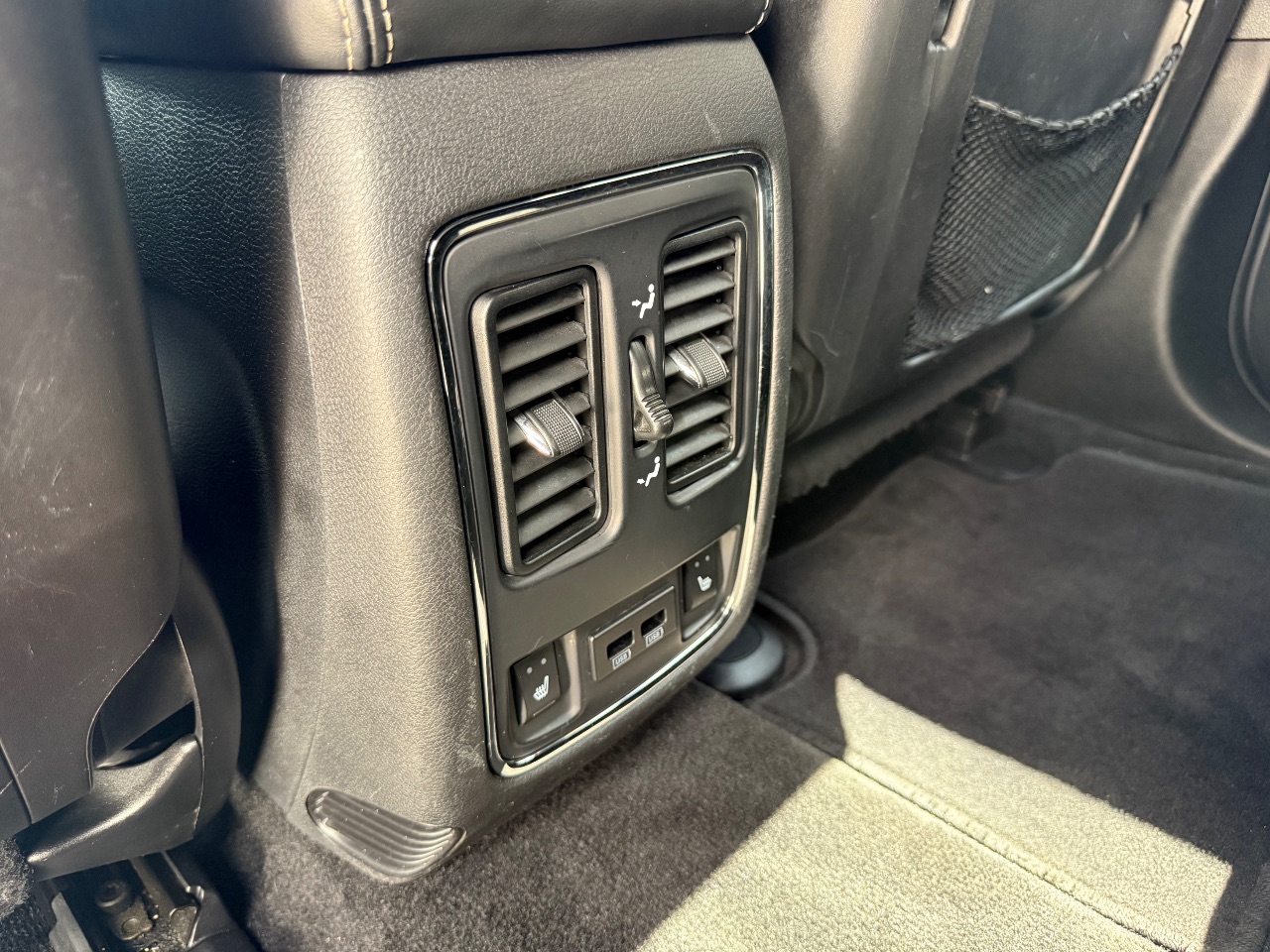 Jeep Grand Cherokee - фото 27