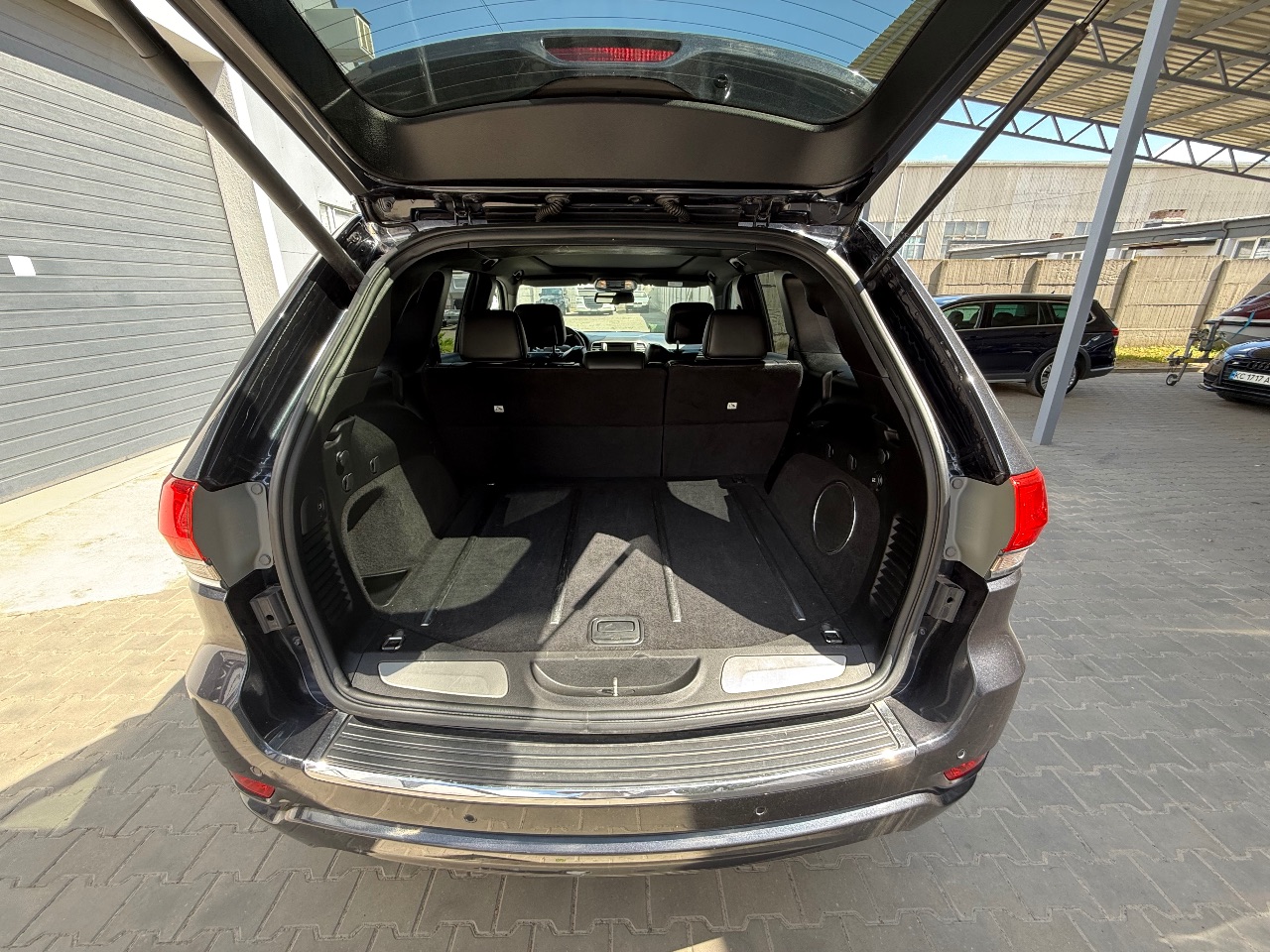 Jeep Grand Cherokee - фото 37