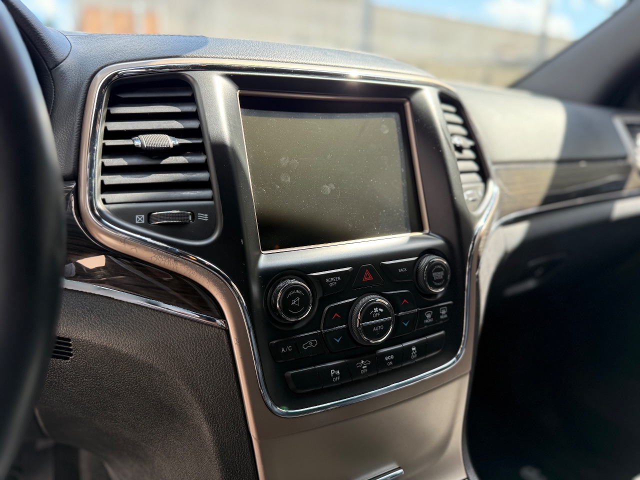 Jeep Grand Cherokee - фото 20