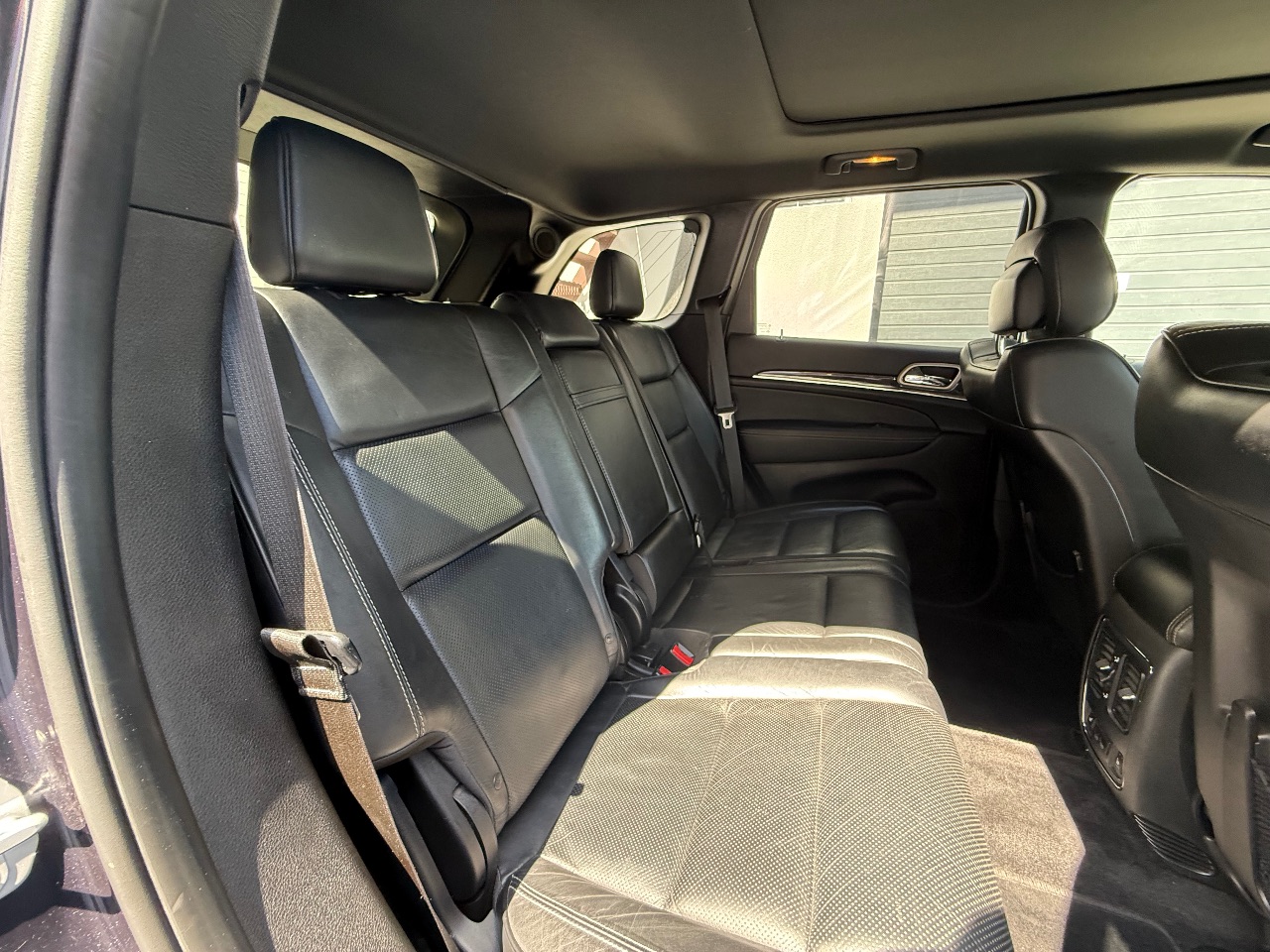 Jeep Grand Cherokee - фото 31