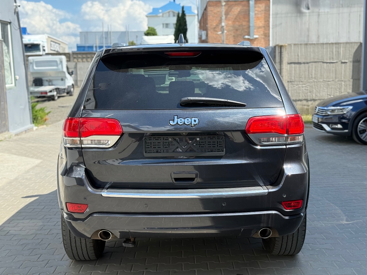 Jeep Grand Cherokee - фото 9