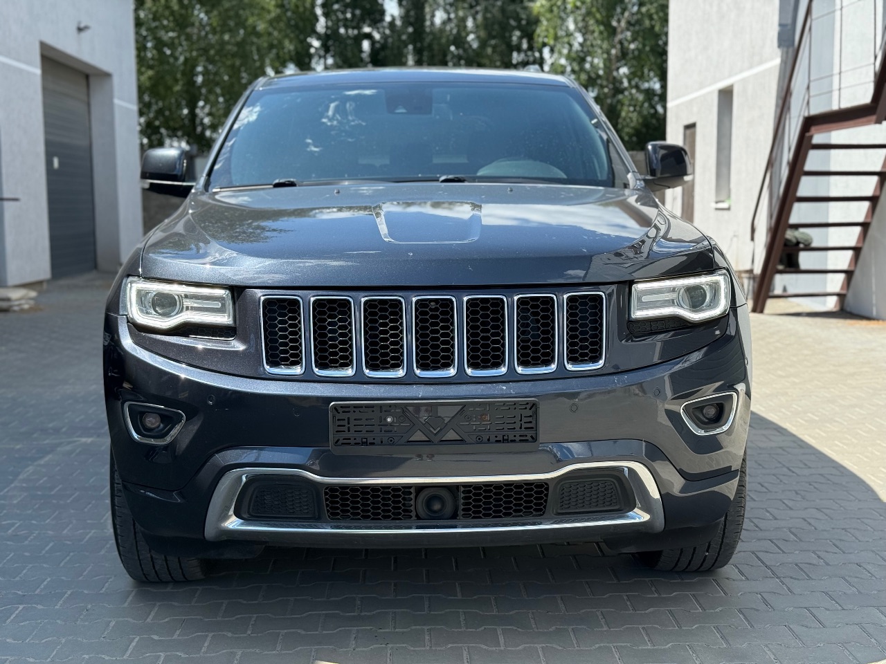 Jeep Grand Cherokee - фото 3
