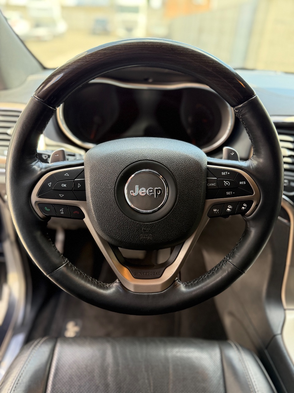 Jeep Grand Cherokee - фото 22