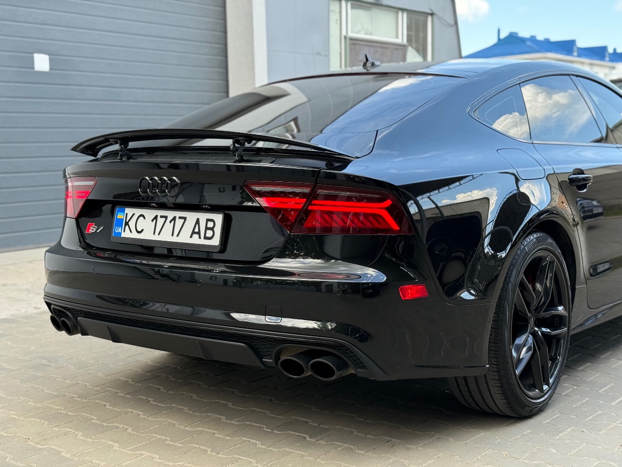 Audi S7 - фото 16