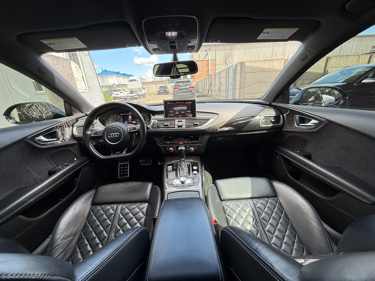 Audi S7 - фото 32