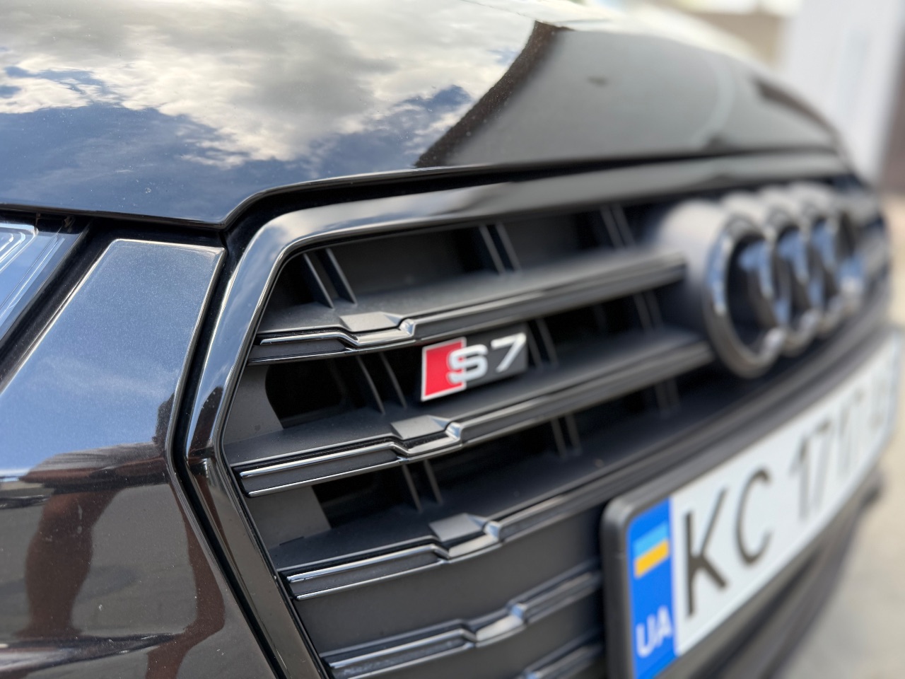 Audi S7 - фото 7