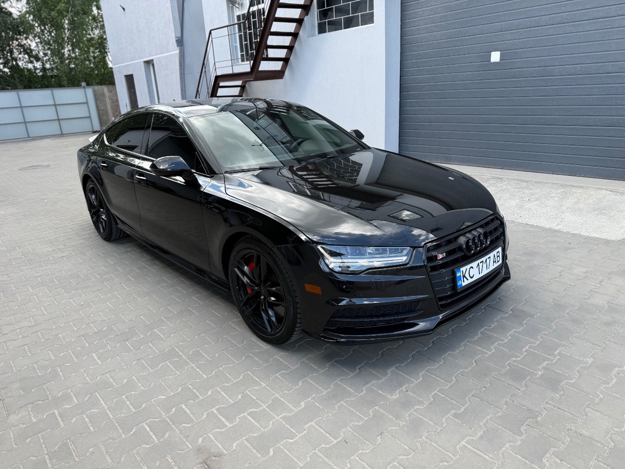 Audi S7 - фото 14