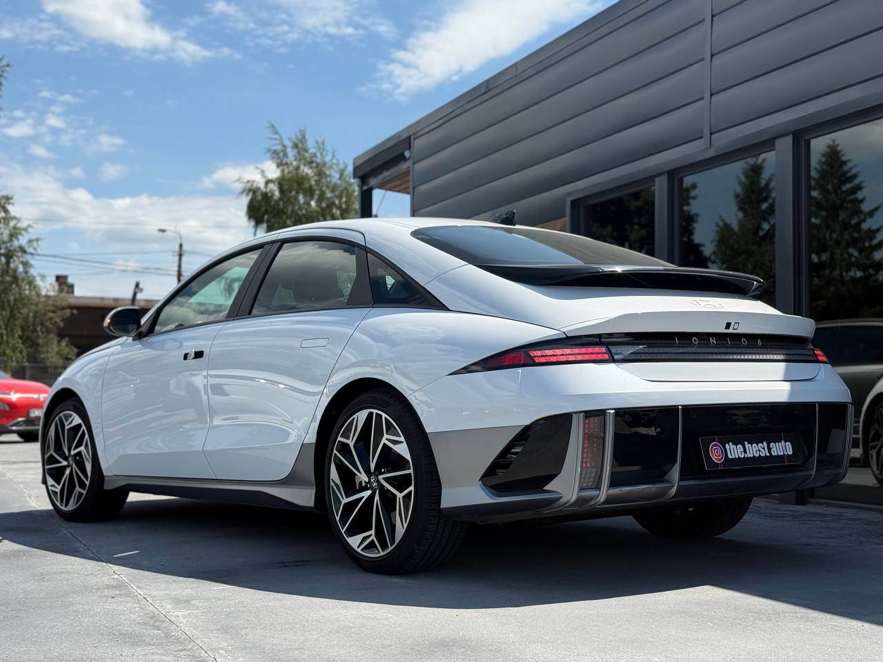 Hyundai IONIQ 6 - фото 5