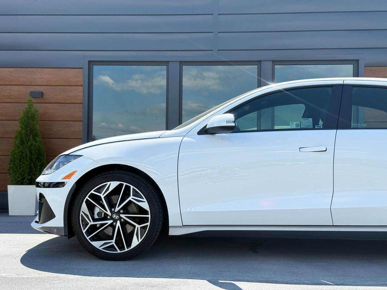 Hyundai IONIQ 6 - фото 10