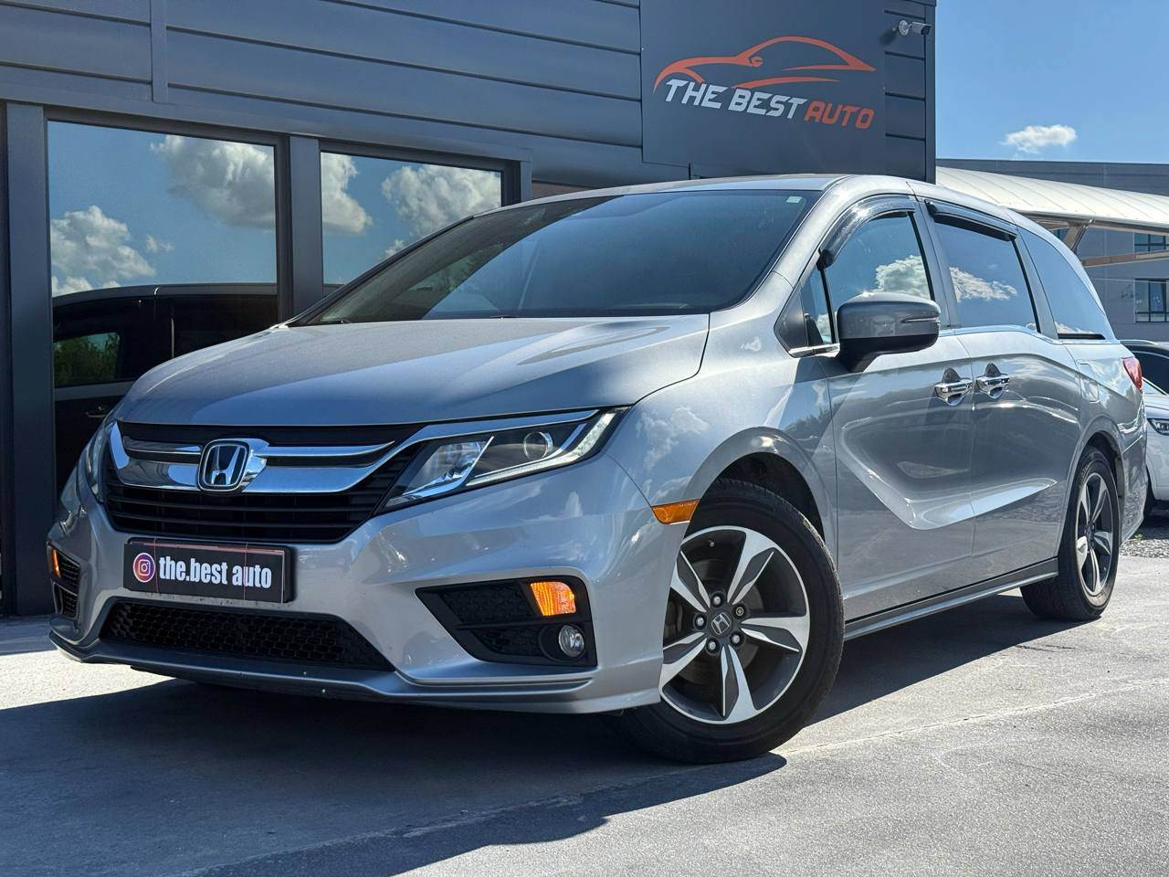 Honda Odyssey - фото 1