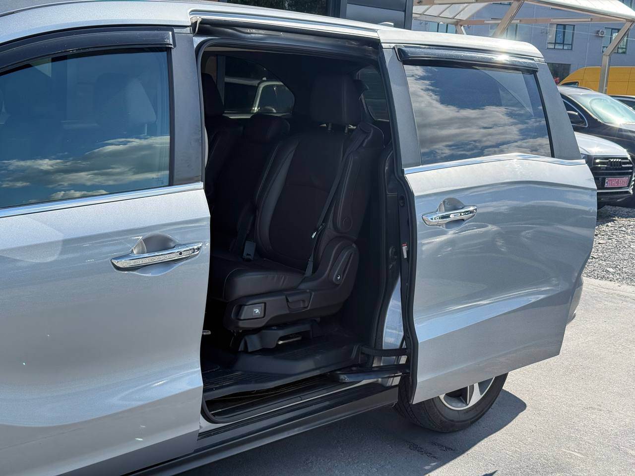Honda Odyssey - фото 42