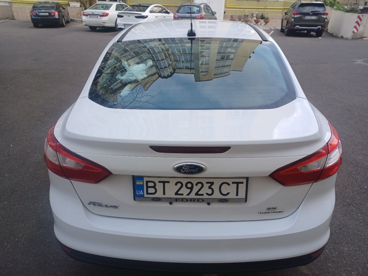 Ford Focus - фото 7