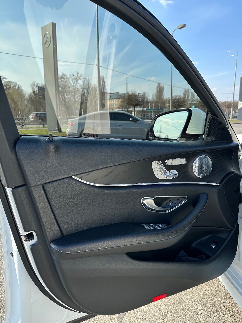 Mercedes-Benz E-Класс - фото 10