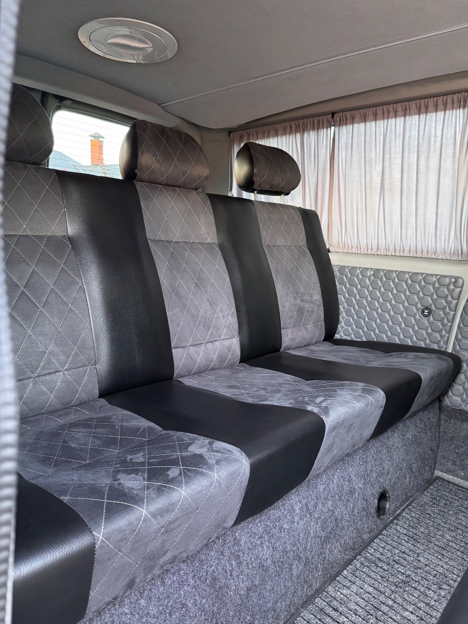 Volkswagen Transporter - фото 16