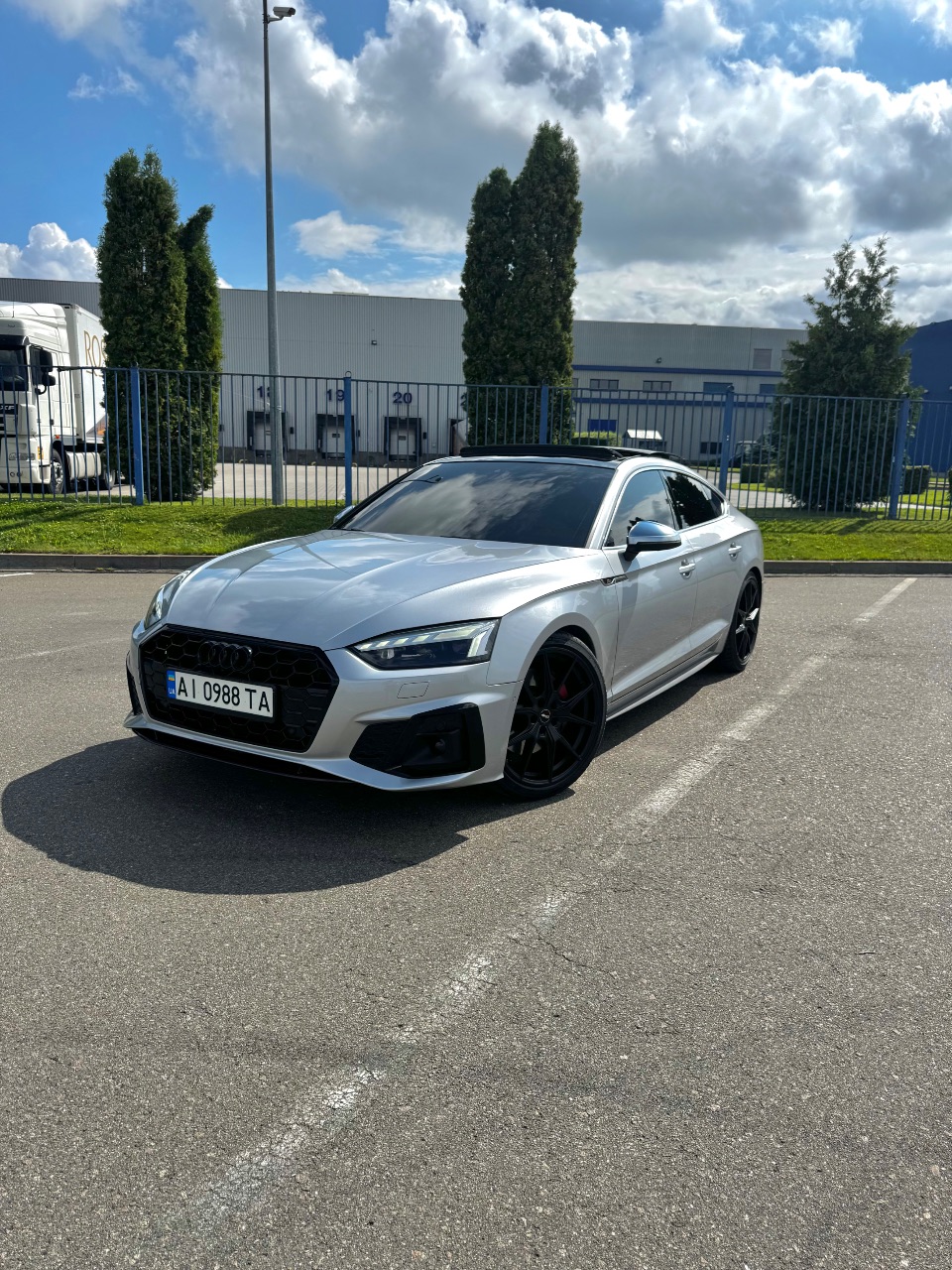 Audi S5 - фото 1