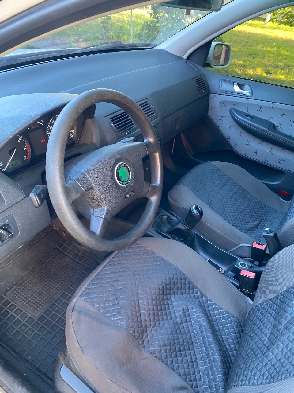 Skoda Fabia - фото 13