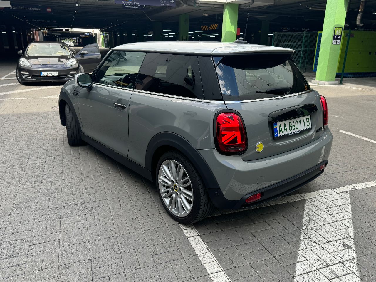 Mini Hatch - фото 13