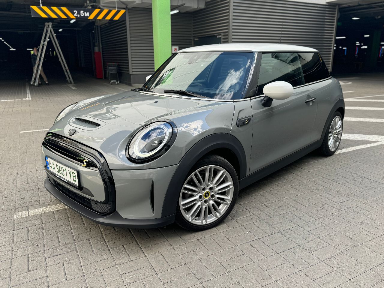 Mini Hatch - фото 36