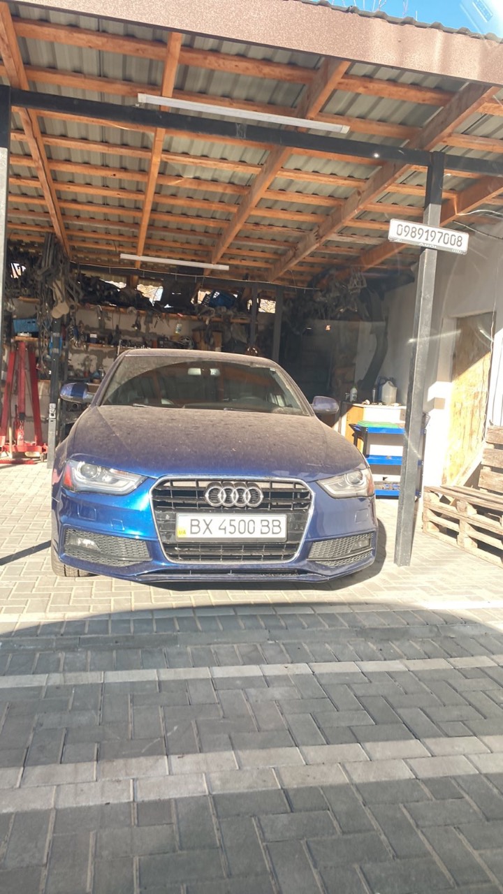 Audi A4 - фото 2