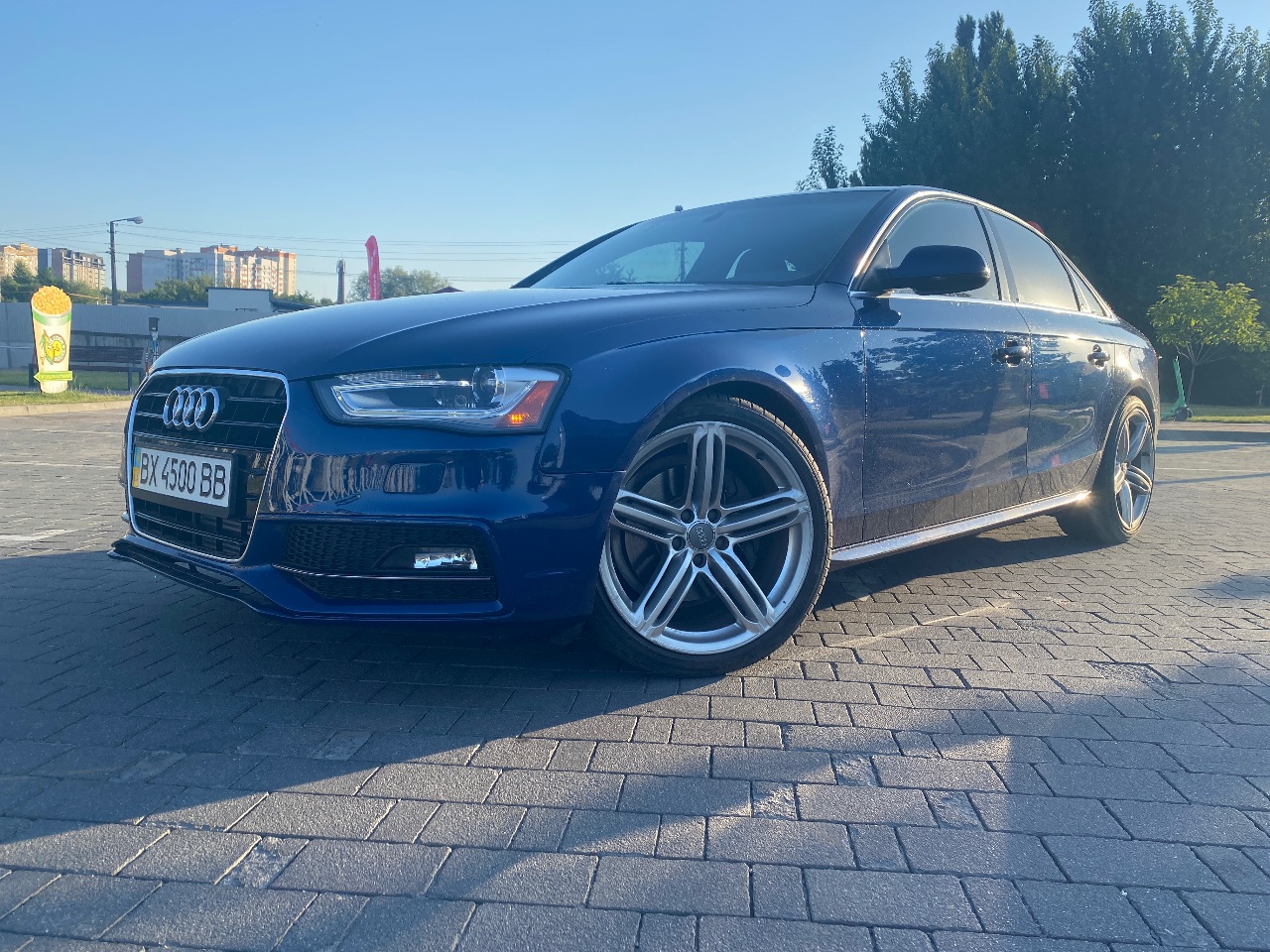 Audi A4 - фото 3