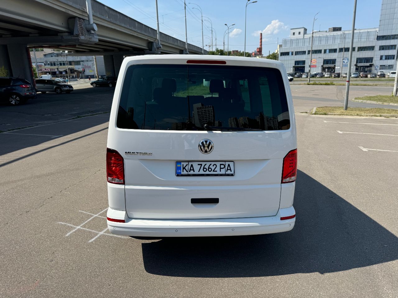 Volkswagen Multivan - фото 55