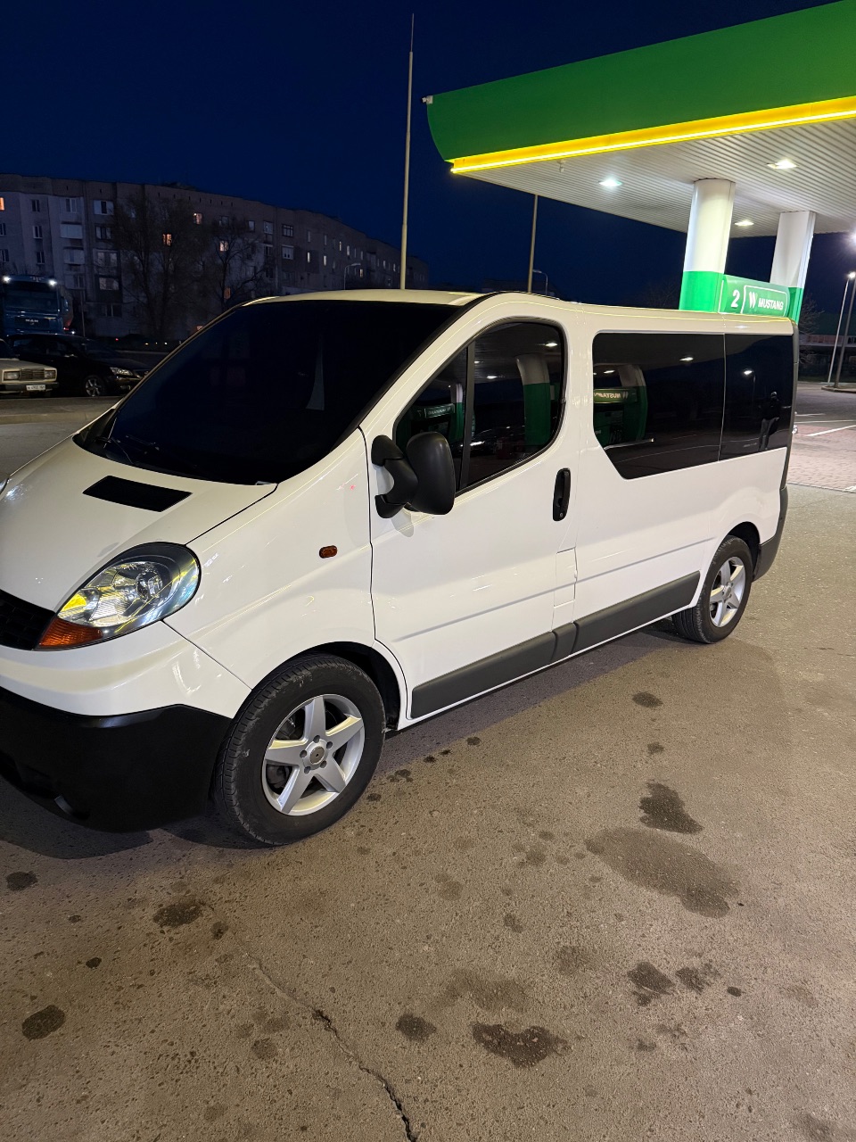 Renault Trafic - фото 2