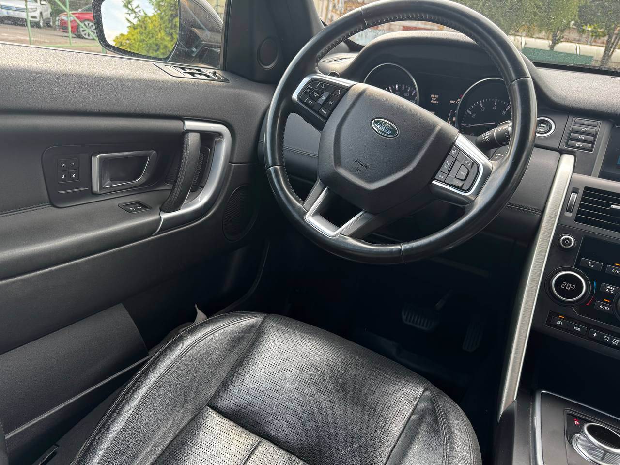 Land Rover Discovery Sport - фото 8