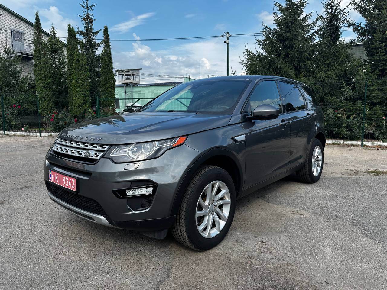 Land Rover Discovery Sport - фото 1