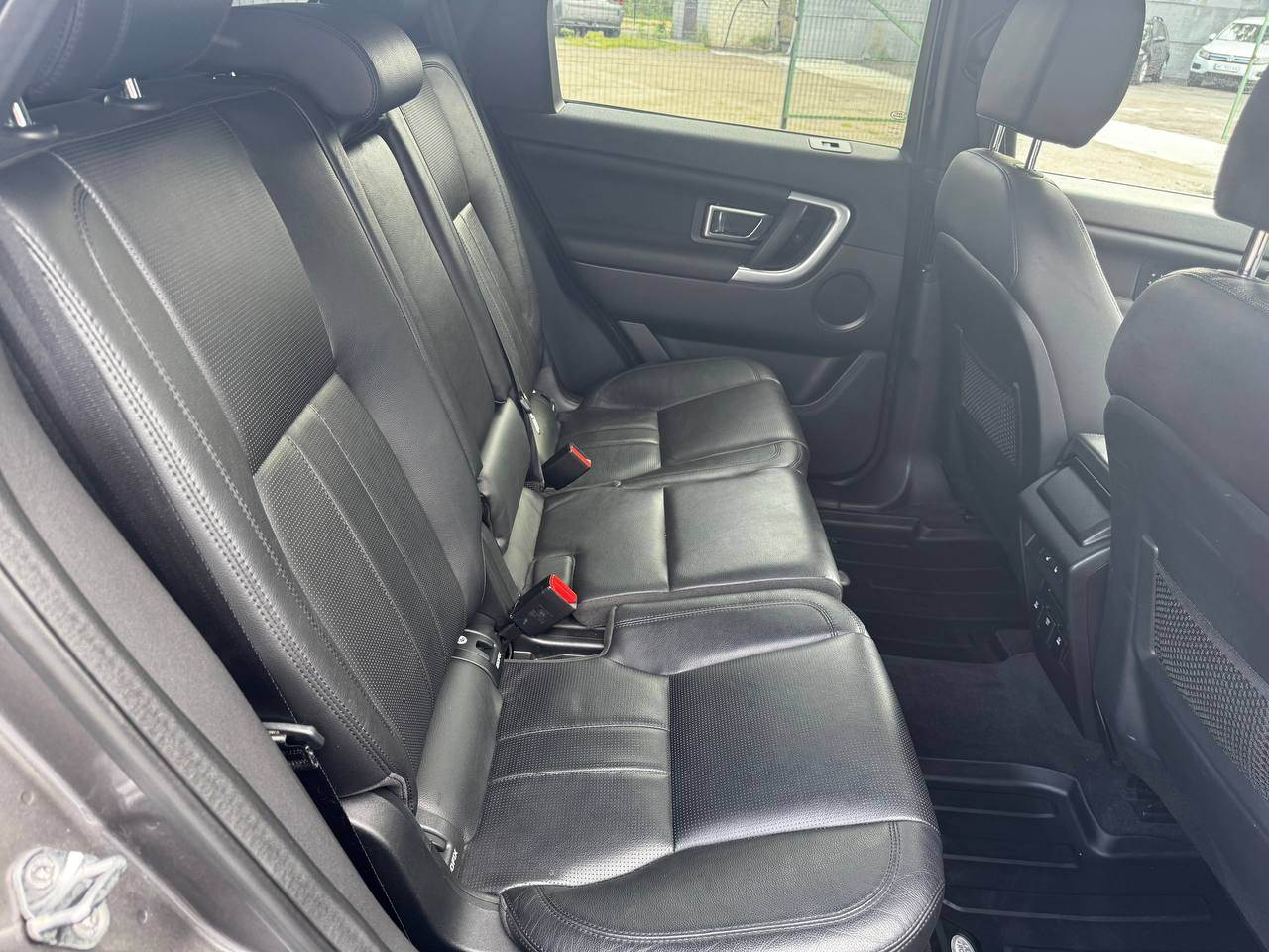 Land Rover Discovery Sport - фото 9