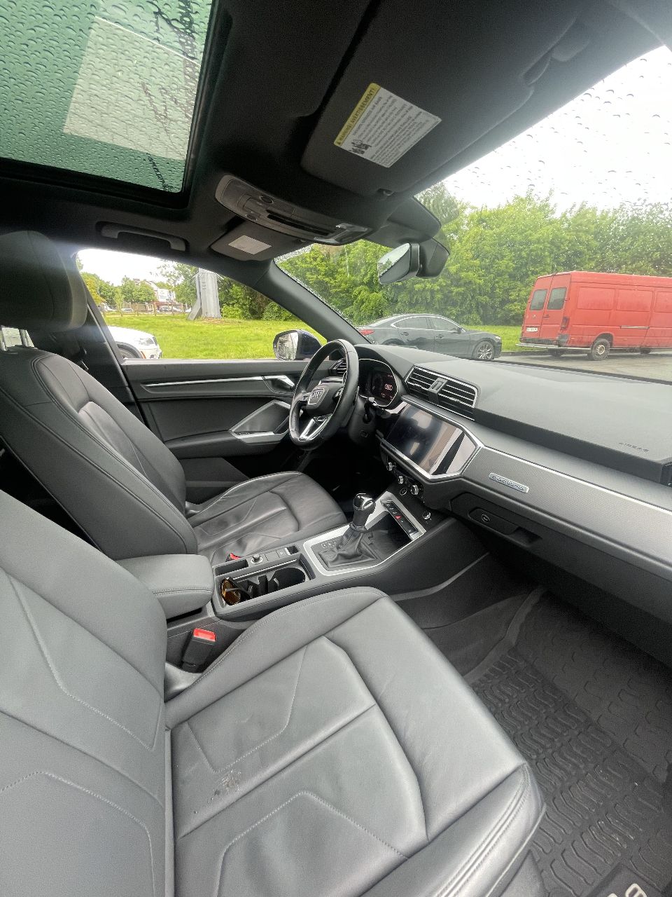 Audi Q3 - фото 13