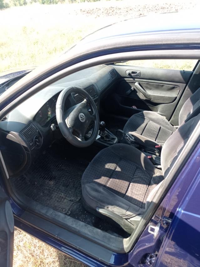 Volkswagen Golf - фото 9