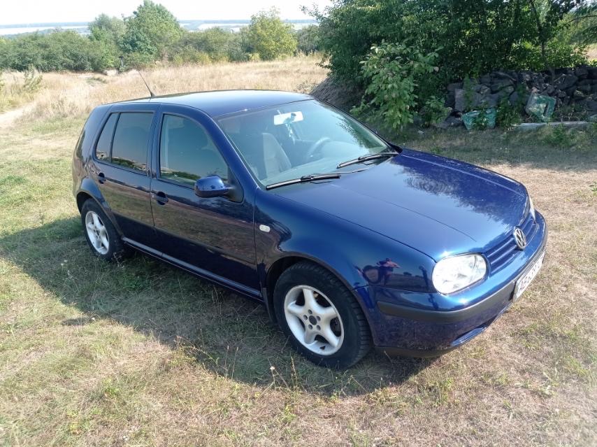 Volkswagen Golf - фото 2