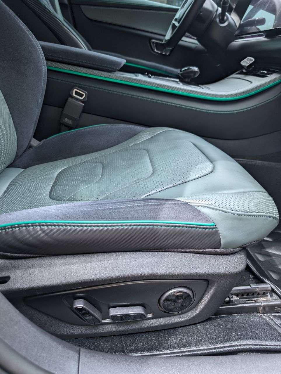 BYD Han - фото 18