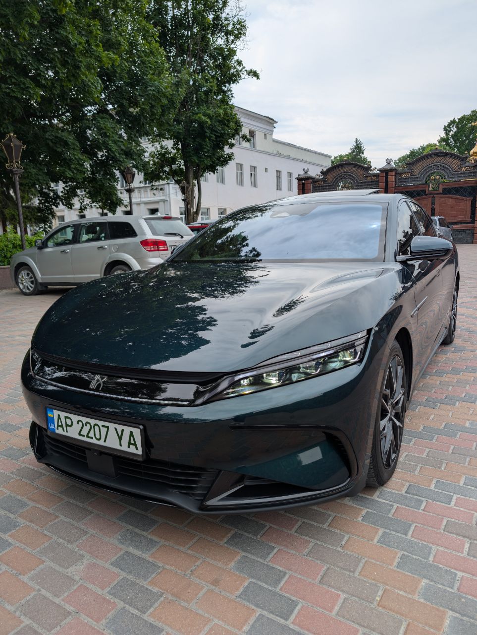 BYD Han - фото 1