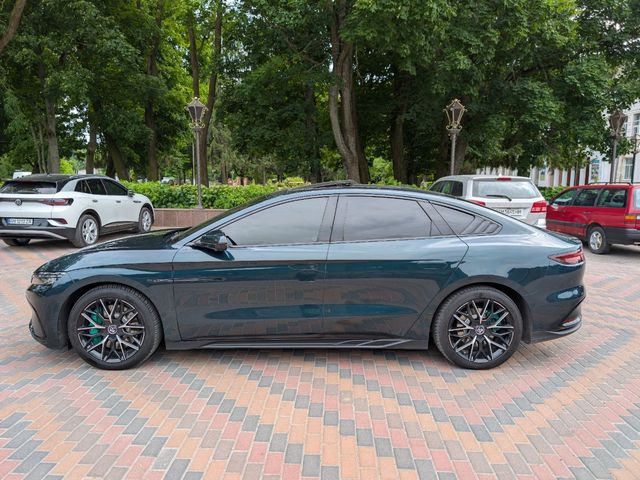 BYD Han - фото 4
