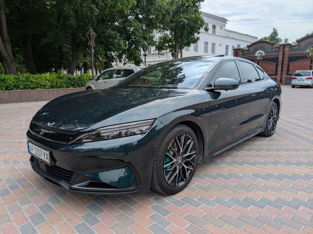 BYD Han - фото 5