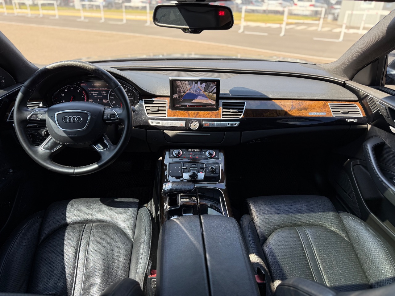 Audi A8 - фото 15