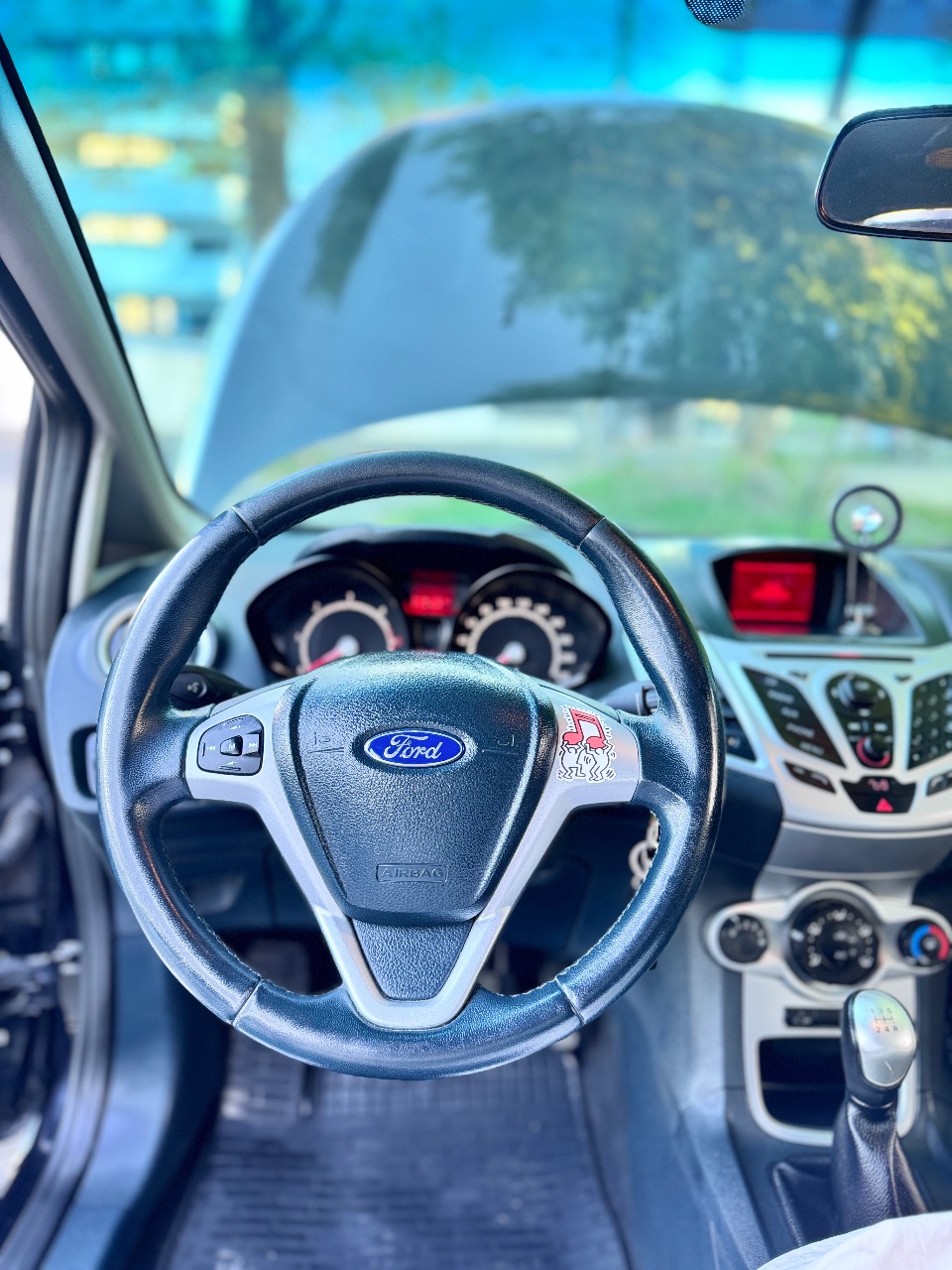 Ford Fiesta - фото 5