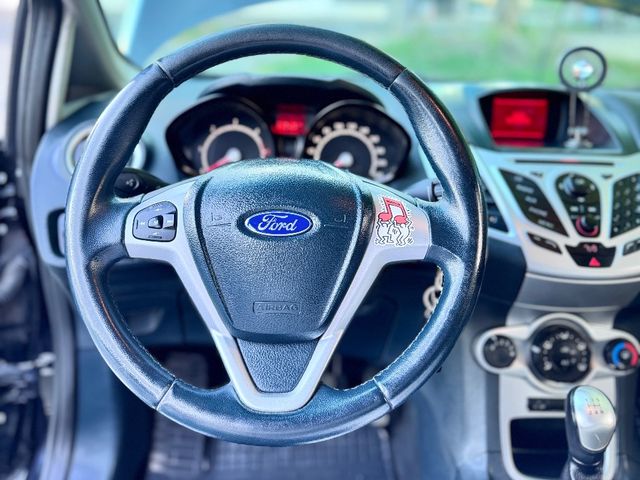 Ford Fiesta - зображення 5