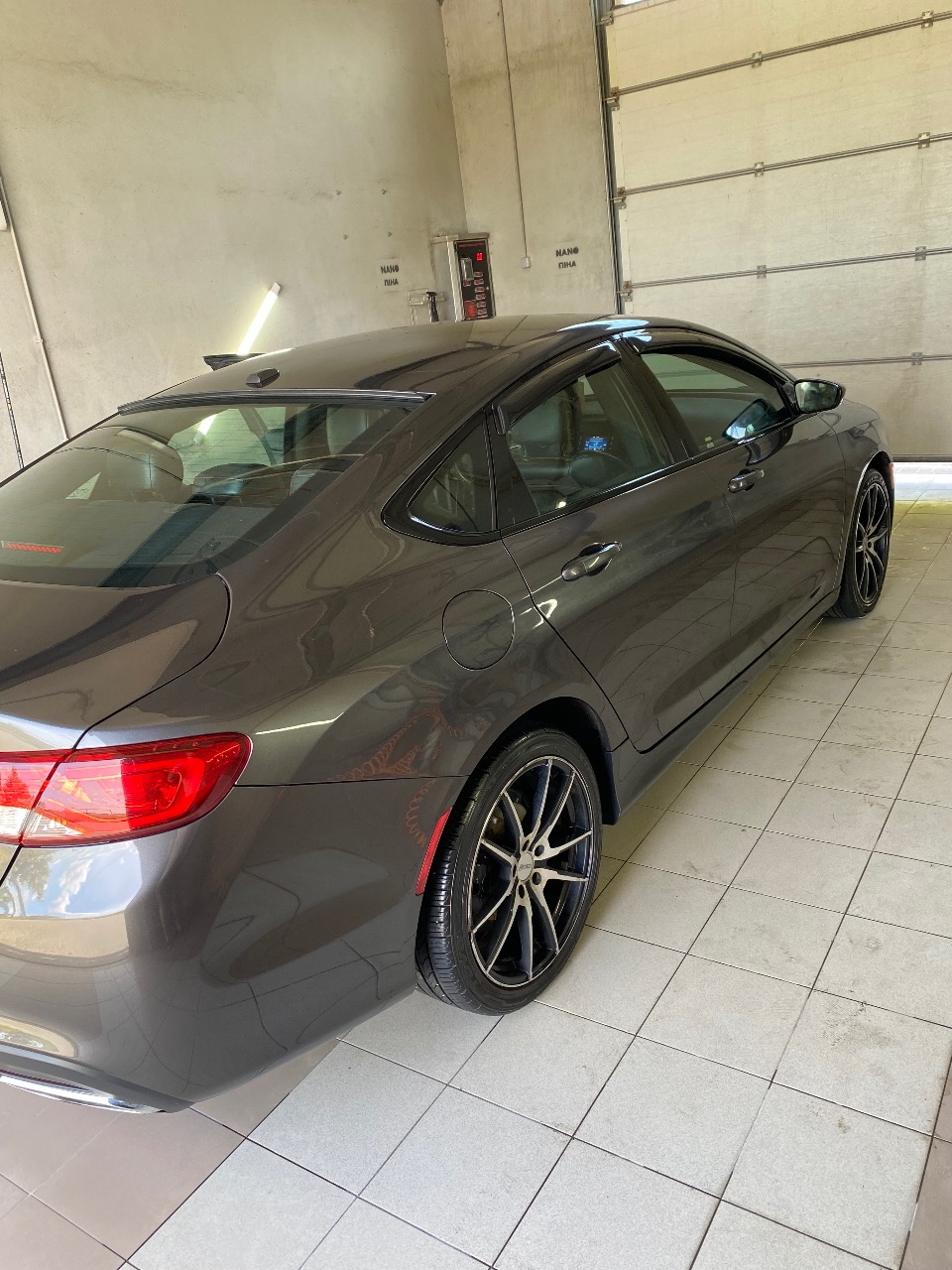 Chrysler 200 - фото 6